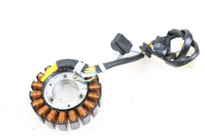 photo de STATORE HONDA FES PANTHEON 2T 125 (1998 - 2002) - Stato della superficie e materiale