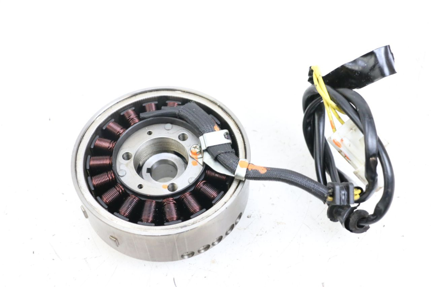 photo de ROTOR STATOR HONDA FES S-WING SWING ABS 125 (2007 - 2015) - Zoom sullo stato d'uso