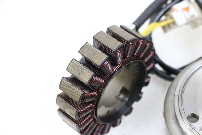 photo de ROTOR STATOR HONDA FES S-WING SWING ABS 125 (2007 - 2015) - Dettagli dei punti di fissaggio