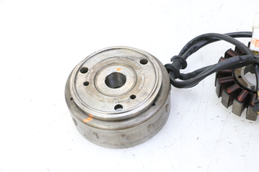 photo de ROTOR STATOR HONDA FES S-WING SWING ABS 125 (2007 - 2015) - Dettagli dei punti di fissaggio