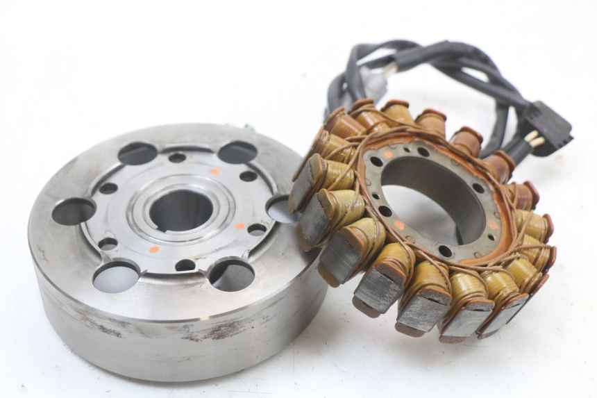 photo de ROTOR STATOR YAMAHA FJR ABS 1300 (2006 - 2012) - Vista principale