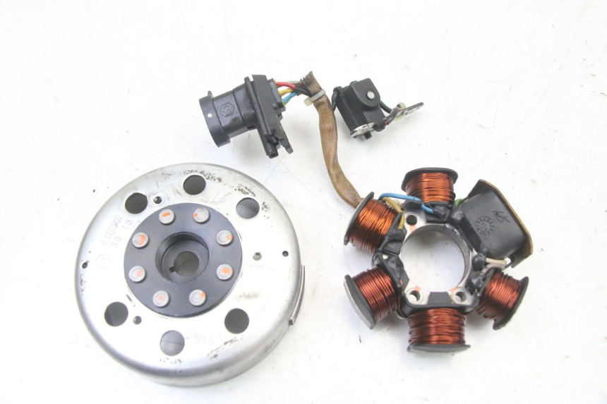 photo de ROTOR STATOR PIAGGIO FLY 2T 50 (2004 - 2017) - Vista principale
