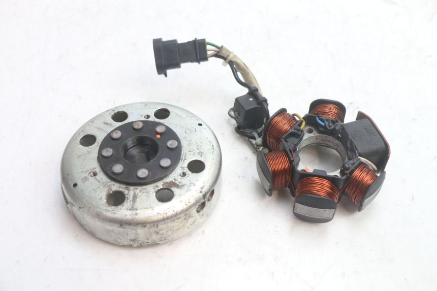 photo de ROTOR STATOR PIAGGIO FLY 2T 50 (2004 - 2017) - Vista principale