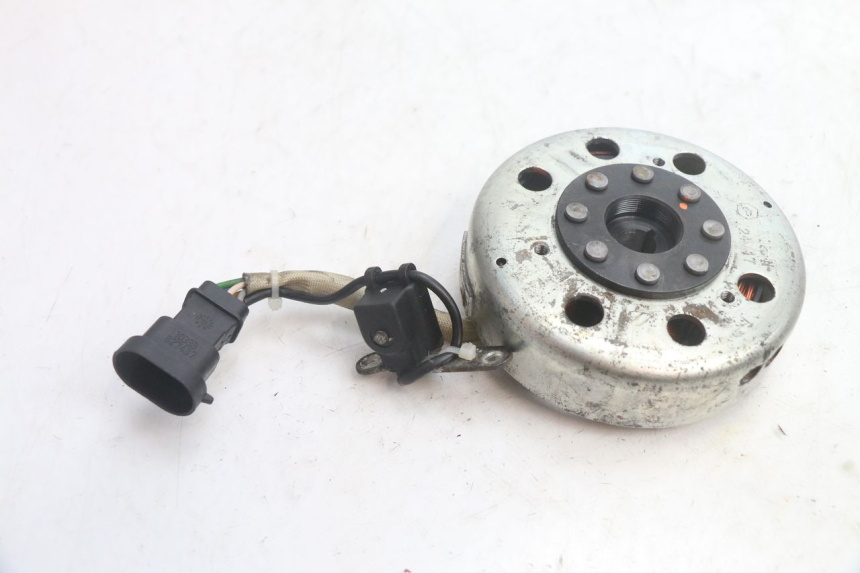 photo de ROTOR STATOR PIAGGIO FLY 2T 50 (2004 - 2017) - Zoom sullo stato d'uso