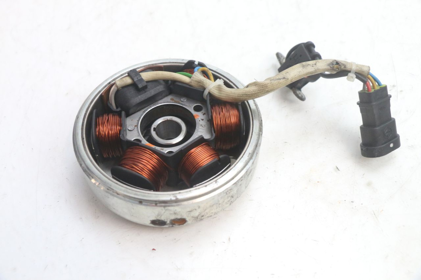 photo de ROTOR STATOR PIAGGIO FLY 2T 50 (2004 - 2017) - Altra angolazione