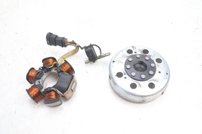 photo de ROTOR STATOR PIAGGIO FLY 2T 50 (2004 - 2017) - Vista principale