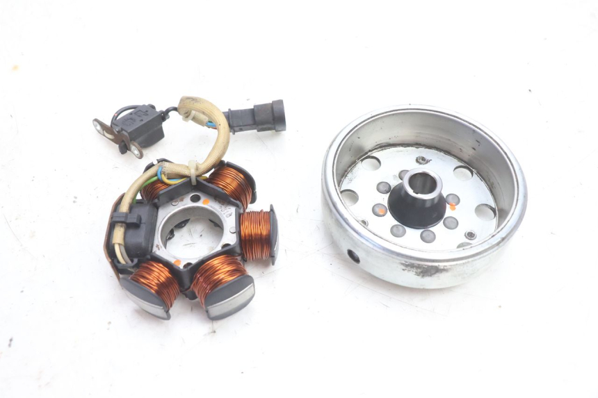 photo de ROTOR STATOR PIAGGIO FLY 2T 50 (2004 - 2017) - Dettaglio del componente