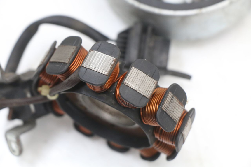 photo de STATORE PIAGGIO FLY 4T 50 (2004 - 2010) - Altra angolazione