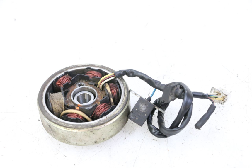 photo de ROTOR STATOR PEUGEOT KISBEE 2T 50 (2010 - 2017) - Altra angolazione