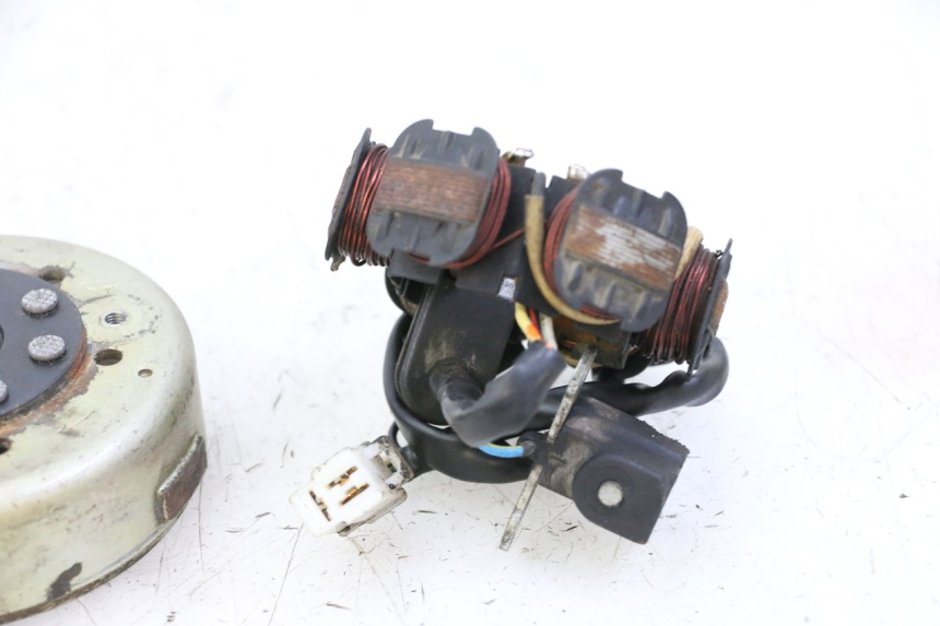 photo de ROTOR STATOR PEUGEOT KISBEE 2T 50 (2010 - 2017) - Ricambio usato controllato