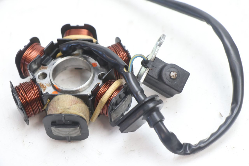 photo de ROTOR STATOR PEUGEOT KISBEE 2T 50 (2010 - 2017) - Vista d'insieme del prodotto
