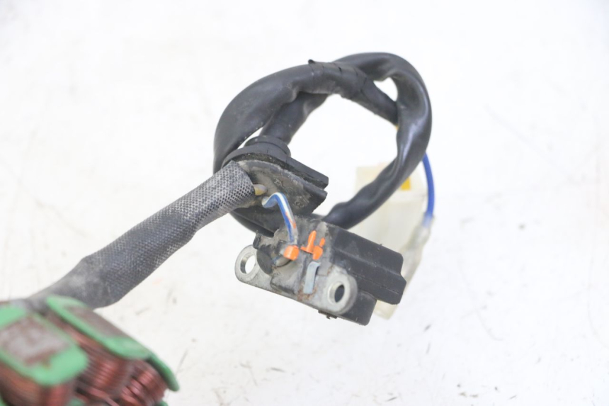 photo de ROTOR STATOR PEUGEOT KISBEE 4T 50 (2018 - 2022) - Stato della superficie e materiale