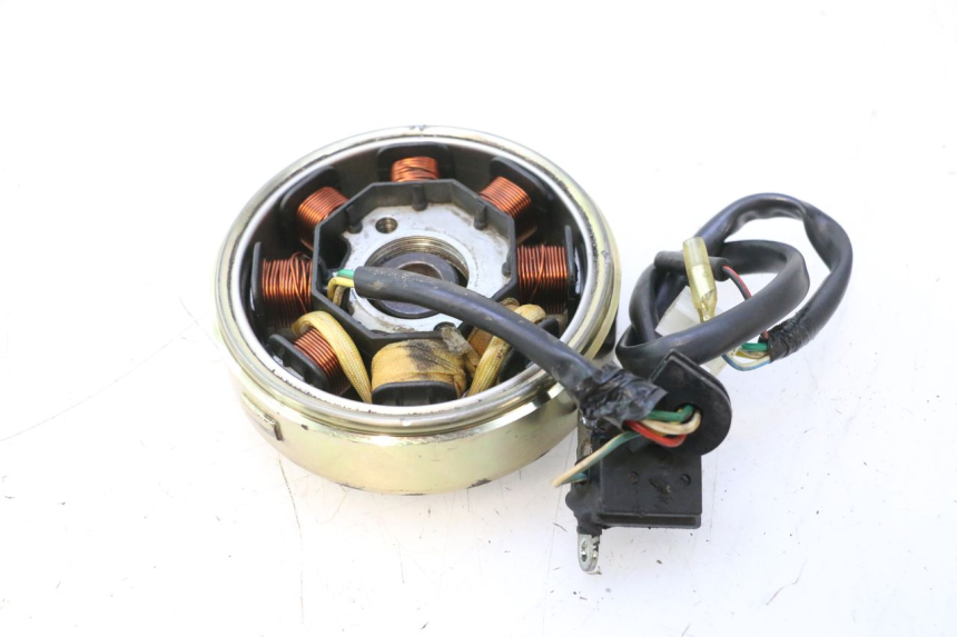 photo de ROTOR STATOR PEUGEOT KISBEE 4T 50 (2010 - 2017) - Dettaglio del componente