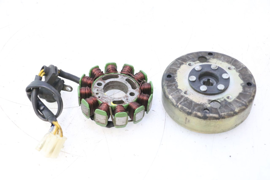 photo de ROTOR STATOR PEUGEOT KISBEE 4T 50 (2018 - 2022) - Vista principale