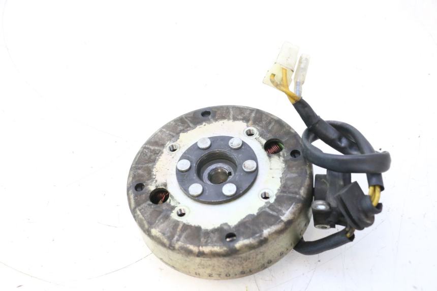 photo de ROTOR STATOR PEUGEOT KISBEE 4T 50 (2018 - 2022) - Dettaglio del componente