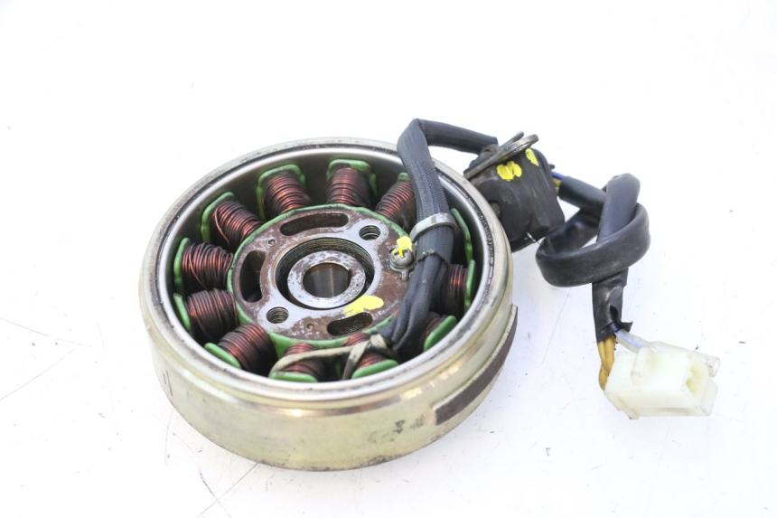 photo de ROTOR STATOR PEUGEOT KISBEE 4T 50 (2018 - 2022) - Altra angolazione