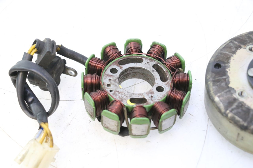 photo de ROTOR STATOR PEUGEOT KISBEE 4T 50 (2018 - 2022) - Marcature e riferimenti originali