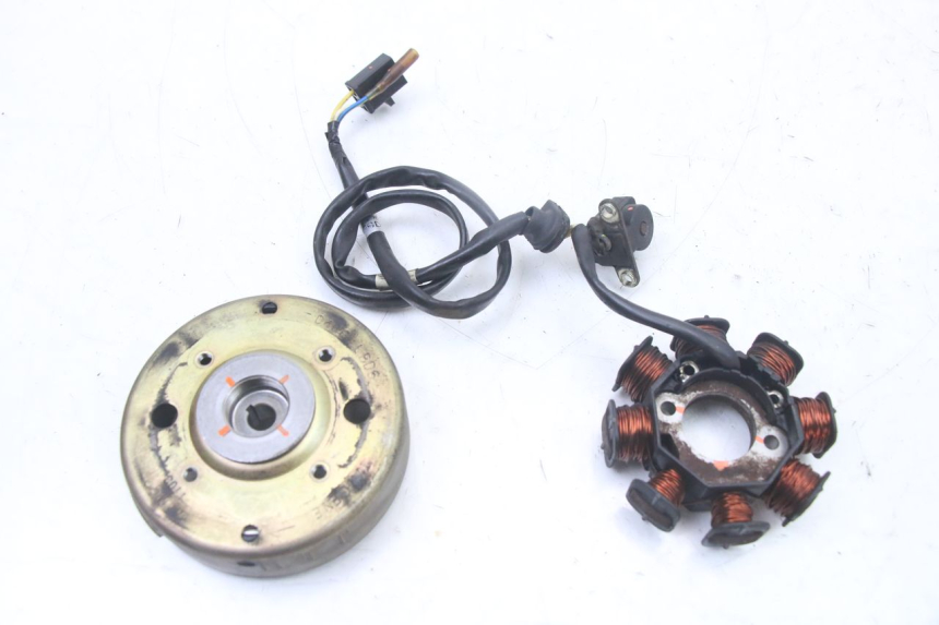 photo de ROTOR STATOR KYMCO DINK 4T 50 (2007 - 2018) - Dettaglio del componente