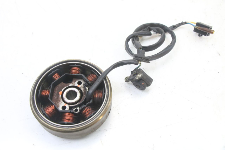 photo de ROTOR STATOR KYMCO DINK 4T 50 (2007 - 2018) - Altra angolazione