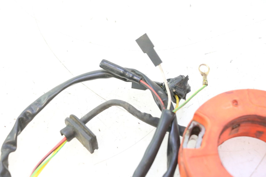 photo de ROTOR STATOR PEUGEOT LUDIX BLASTER 50 (2006 - 2014) - Stato della superficie e materiale