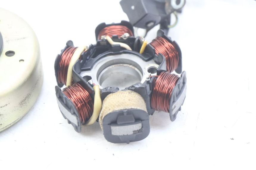 photo de ROTOR STATOR PEUGEOT LUDIX 50 (2005 - 2007) - Altra angolazione