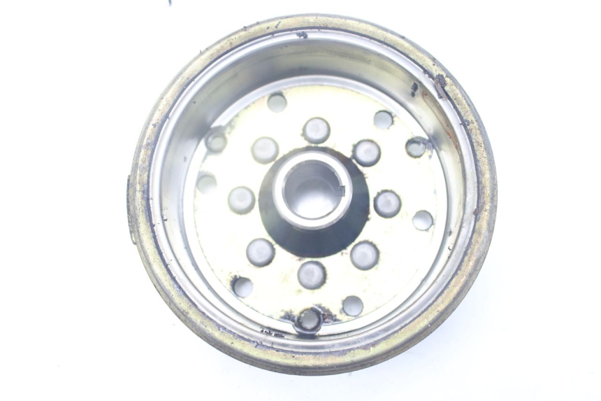 photo de ROTOR STATOR PEUGEOT LUDIX SNAKE 2T 50 (2004 - 2014) - Primo piano tecnico