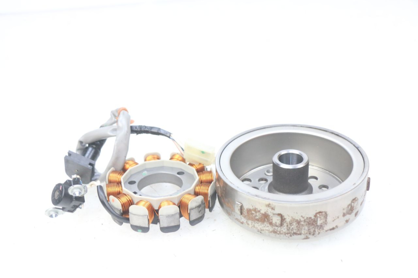 photo de STATORE YAMAHA N-MAX NMAX 125 (2017 - 2020) - Zoom sullo stato d'uso