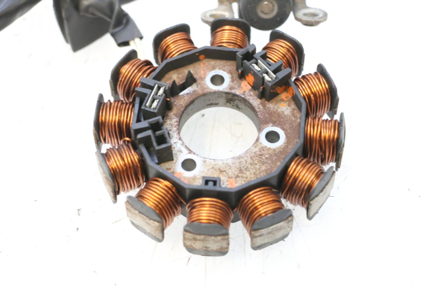 photo de STATORE YAMAHA NEOS NEO'S 4T 50 (2008 - 2016) - Dettagli dei punti di fissaggio