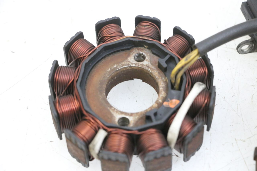 photo de STATORE SYM ORBIT III 3 4T 50 (2021 - 2025) - Marcature e riferimenti originali