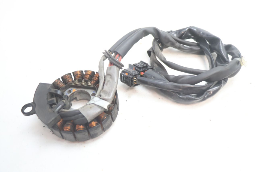 photo de ROTOR STATOR HONDA PCX (JF28) 125 (2009 - 2011) - Dettagli dei punti di fissaggio
