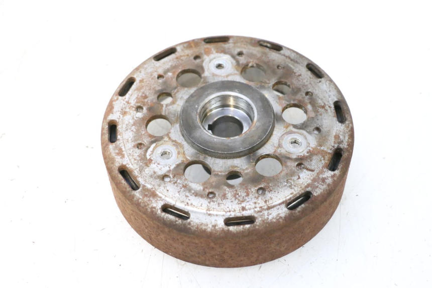 photo de STATORE HONDA PCX (JF57/JF64) 125 (2014 - 2018) - Dettagli dei punti di fissaggio