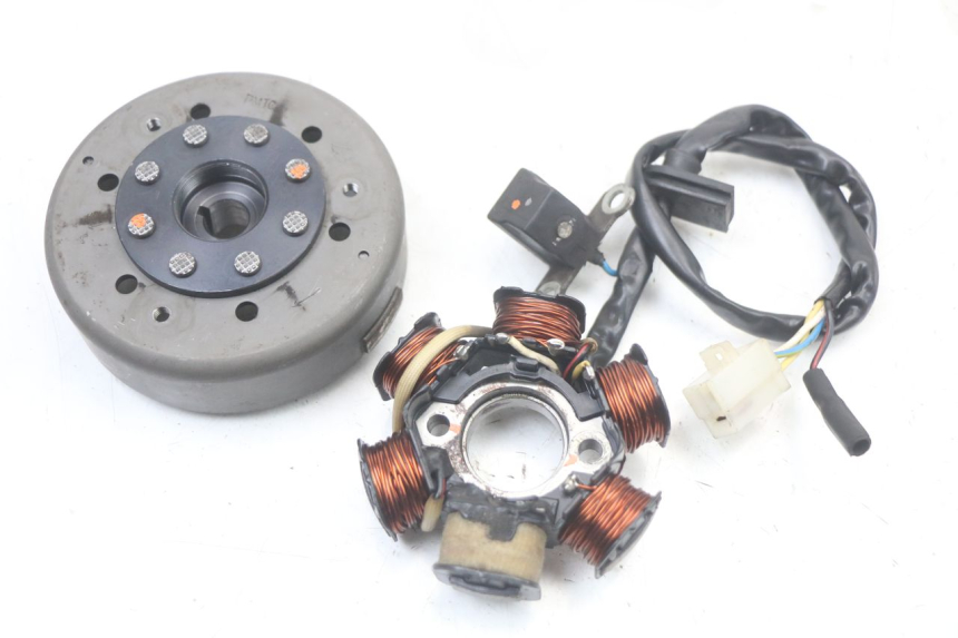 photo de ROTOR STATOR PEUGEOT KISBEE 2T 50 (2010 - 2017) - Vista principale