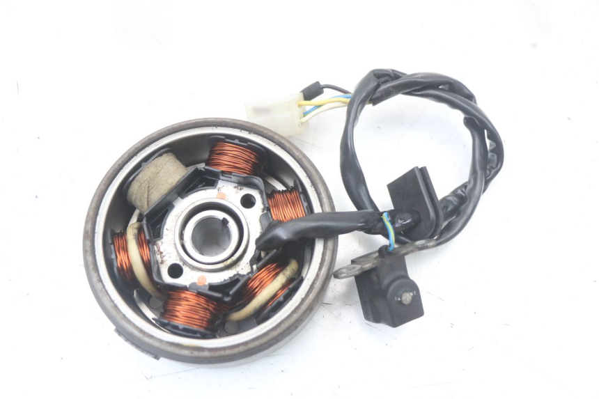 photo de ROTOR STATOR PEUGEOT KISBEE 2T 50 (2010 - 2017) - Altra angolazione