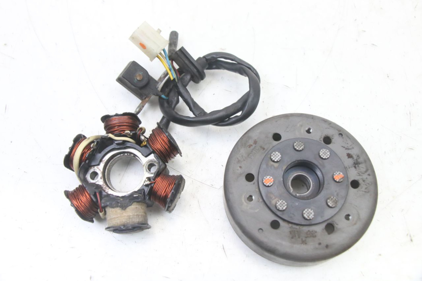 photo de ROTOR STATOR PEUGEOT KISBEE 2T 50 (2010 - 2017) - Vista principale