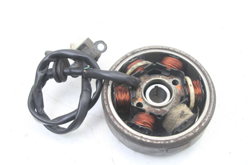 photo de ROTOR STATOR PEUGEOT KISBEE 2T 50 (2010 - 2017) - Altra angolazione