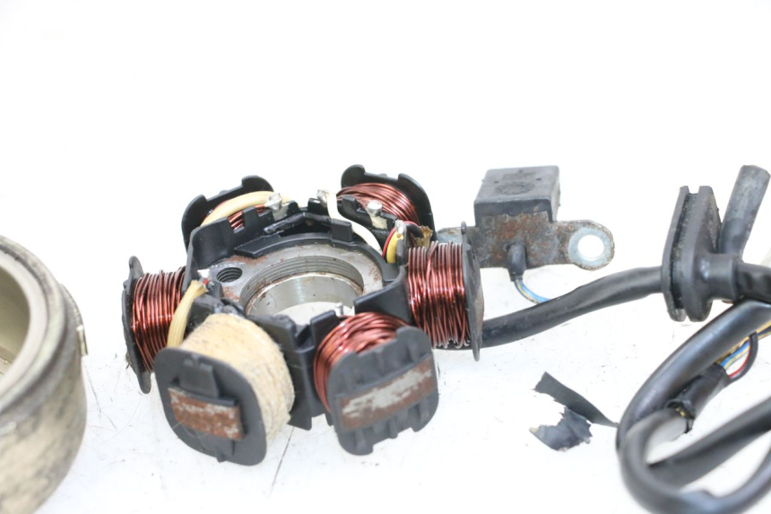 photo de STATORE PEUGEOT LUDIX 50 (2008 - 2017) - Altra angolazione