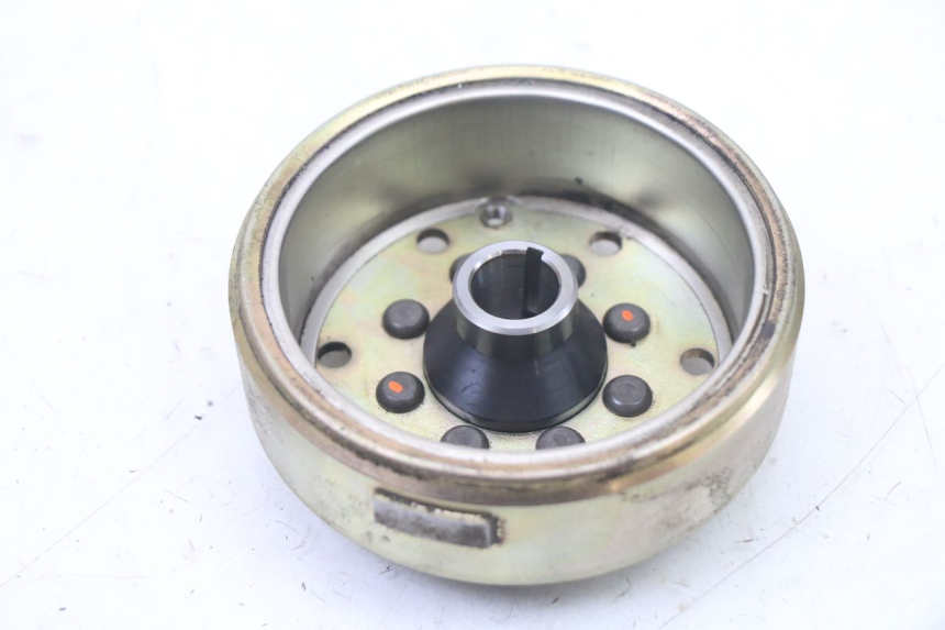 photo de STATORE PEUGEOT LUDIX ONE 50 (2005 - 2008) - Dettagli dei punti di fissaggio