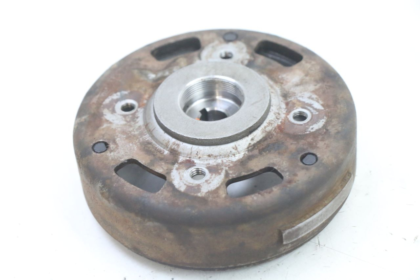 photo de ROTOR STATOR PEUGEOT TKR TREKKER FURIOUS 50 (2005 - 2014) - Primo piano tecnico