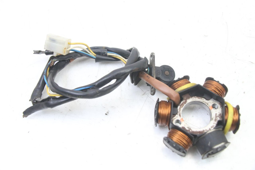 photo de ROTOR STATOR PEUGEOT TKR TREKKER FURIOUS 50 (2005 - 2014) - Dettagli dei punti di fissaggio