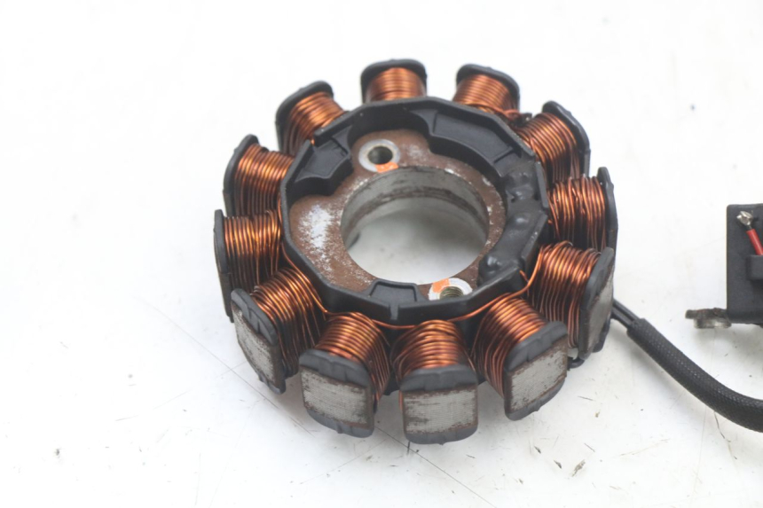 photo de STATORE PIAGGIO LIBERTY IGET 4T 50 (2021 - 2025) - Stato della superficie e materiale