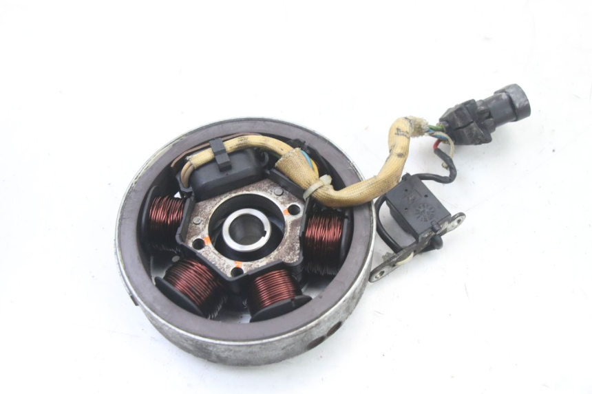 photo de ROTOR STATOR PIAGGIO VESPA S 2T 50 (2007 - 2014) - Altra angolazione