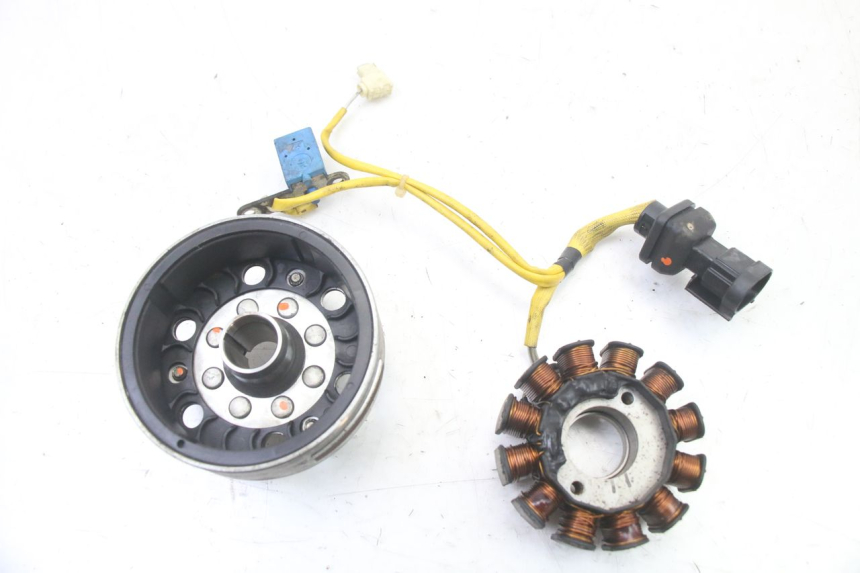 photo de ROTOR STATOR PIAGGIO X8 125 (2004 - 2007) - Altra angolazione