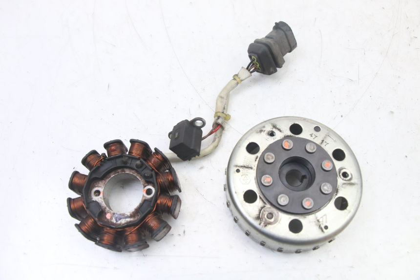 photo de ROTOR STATOR PIAGGIO ZIP 4T 50 (2018 - 2020) - Vista principale