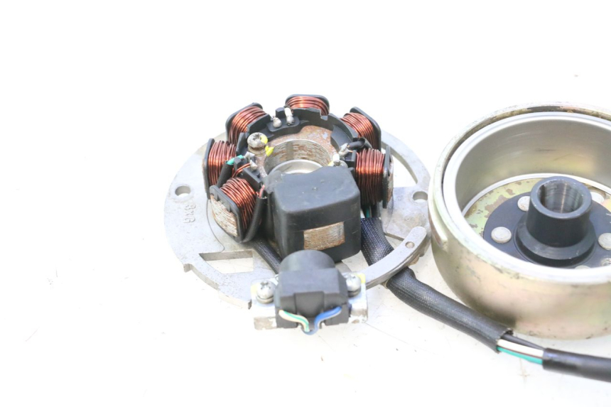 photo de STATORE TNT MOTOR ROMA 12' 2T 50 (2007 - 2018) - Dettagli dei punti di fissaggio