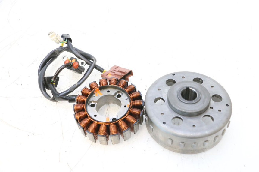 photo de STATORE PEUGEOT SATELIS COMPRESSOR K15 125 (2006 - 2009) - Vista principale