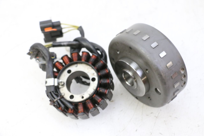 photo de STATORE PEUGEOT SATELIS 125 (2013 - 2018) - Zoom sullo stato d'uso