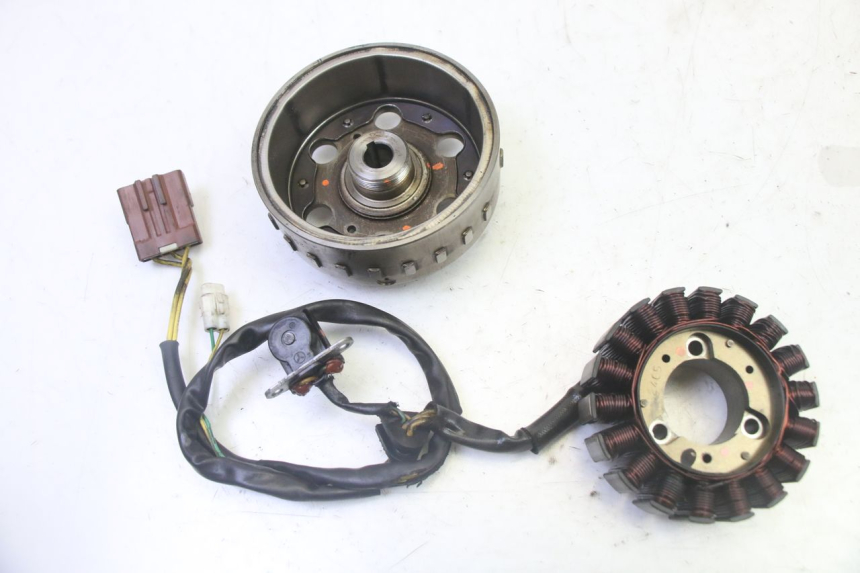 photo de STATORE PEUGEOT SATELIS 125 (2013 - 2018) - Zoom sullo stato d'uso