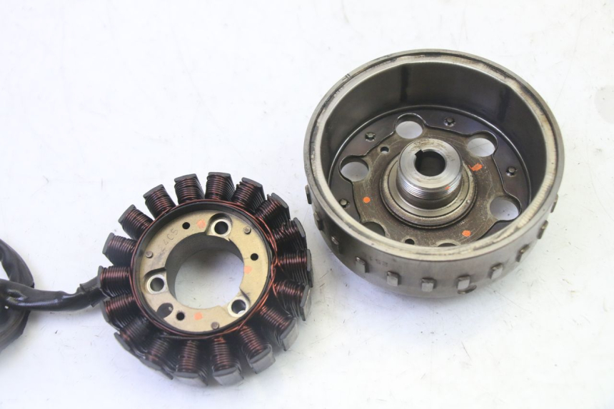 photo de STATORE PEUGEOT SATELIS 125 (2013 - 2018) - Altra angolazione