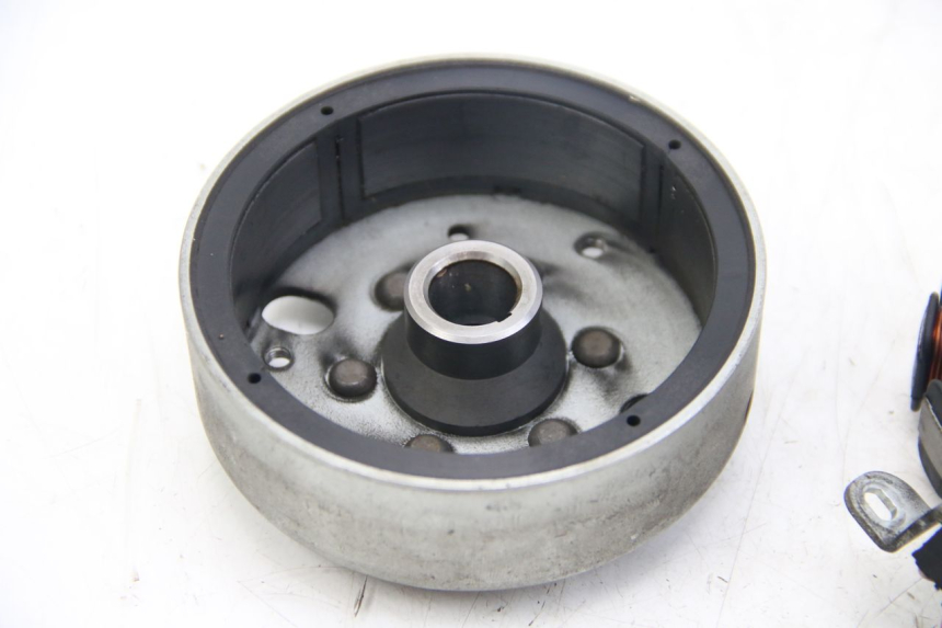 photo de ROTOR STATOR APRILIA SCARABEO 4T 50 (2009 - 2017) - Zoom sullo stato d'uso