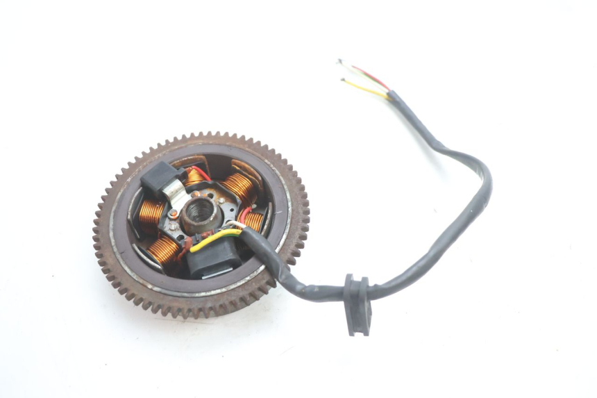 photo de ROTOR STATOR DERBI SENDA 50 (2003 - 2005) - Altra angolazione